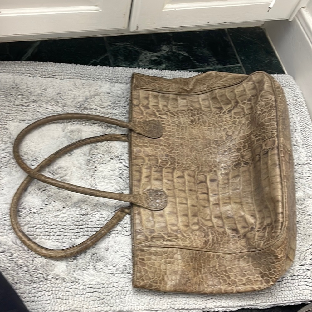 Leather purse